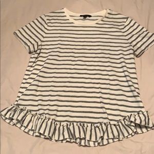 Stripped T-shirt with ruffle